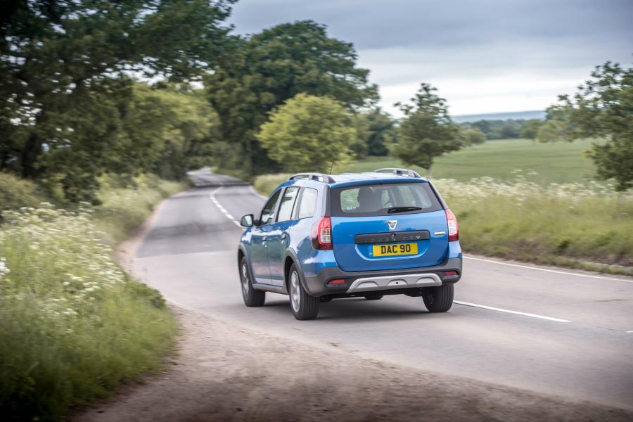 Dacia Logan MCV Stepway 2017 года  (UK) (фото 33 из 40)